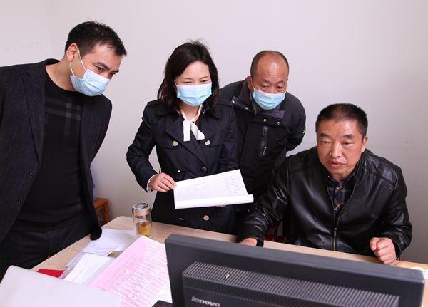 实地突击检查厉行节约、避免浪费情况