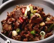 湘菜十大经典名菜——永州血鸭