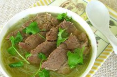 牛肉也有假？揭秘“假牛肉”制作过程，教你3招辨别真假